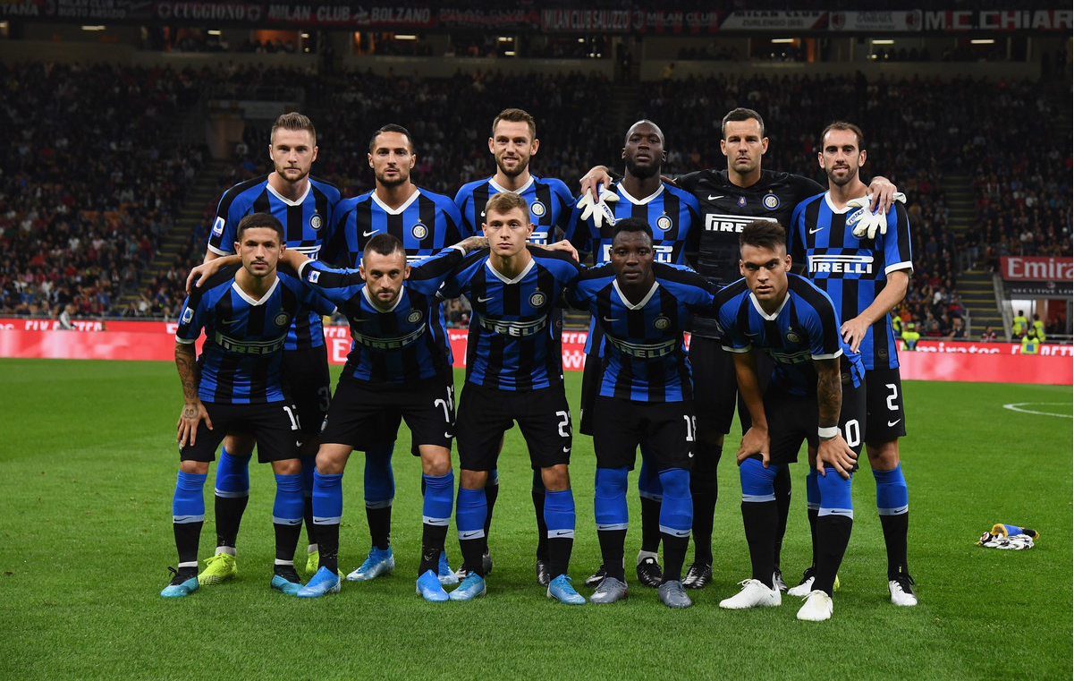 韩K联半场：弗里德约森头槌破门，光州暂1-0蔚山（韩K联半场战报：弗里德约森头球建功，光州暂以1-0领先蔚山）