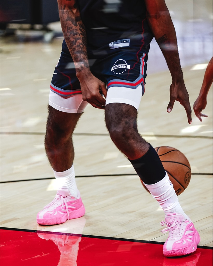 沙特基金和国际足联携手，为发展中国家体育基建提供财政支持（沙特基金与国际足联合作，资助发展中国家体育基础设施建设）