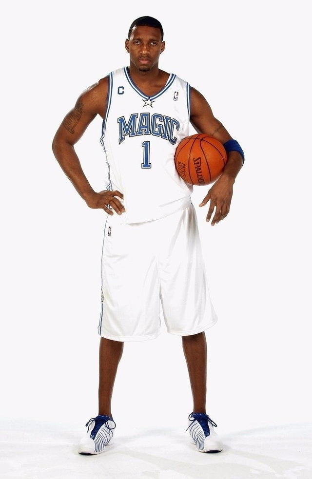 篮球勇士替补球员贡献关键分数（勇士队替补群发威拿下关键得分）