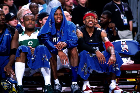 怀特半场表现惊艳，为球队注入活力（怀特上半场闪耀，点燃球队斗志）