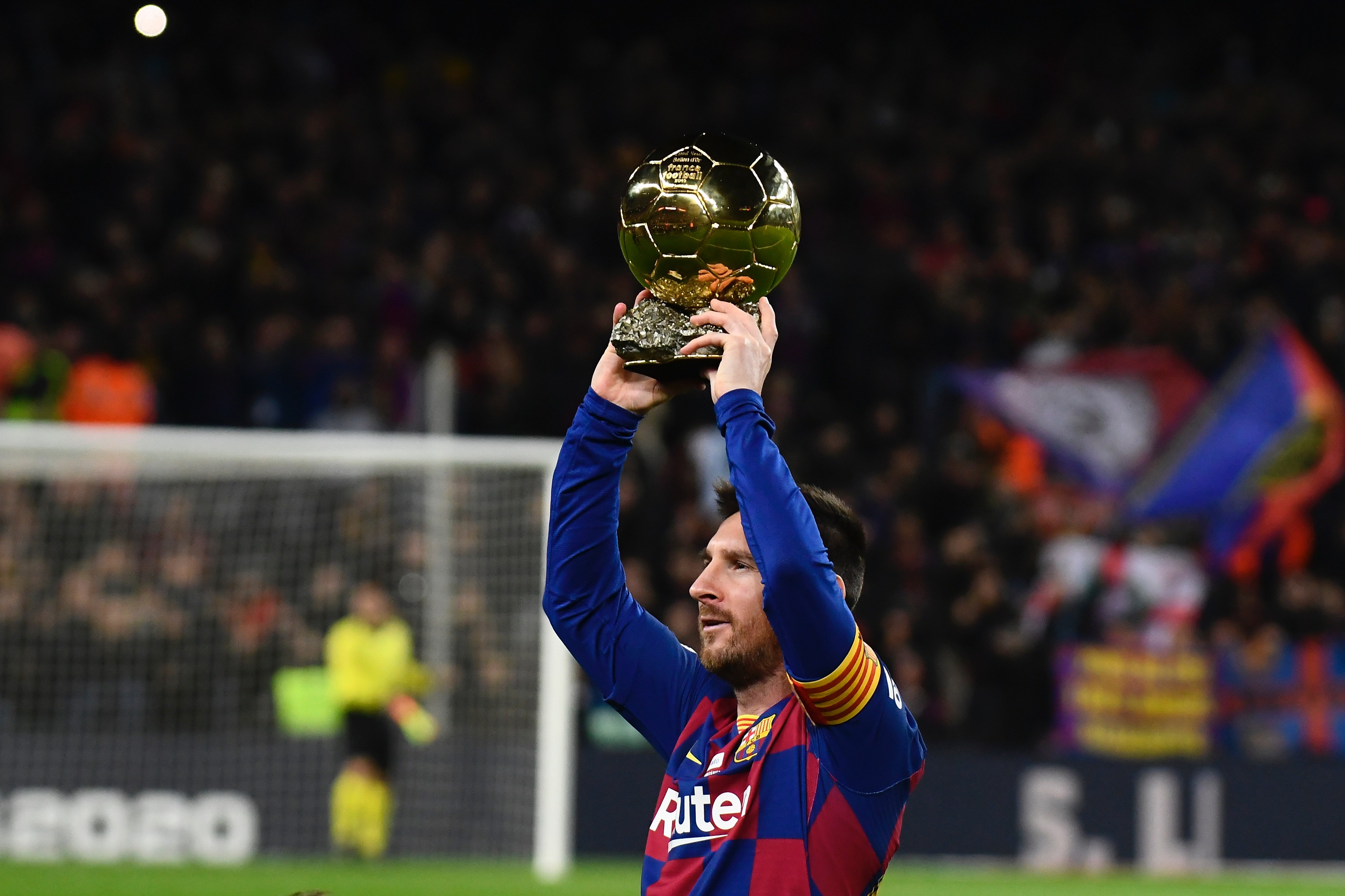 落后23分算啥？约基奇40+9+8教做人，掘金三分雨逆转老鹰，穆雷12助攻才是关键（从落后23分到大翻盘：掘金三分雨淹没老鹰，约基奇40+9+8统治，穆雷12助攻定胜局）