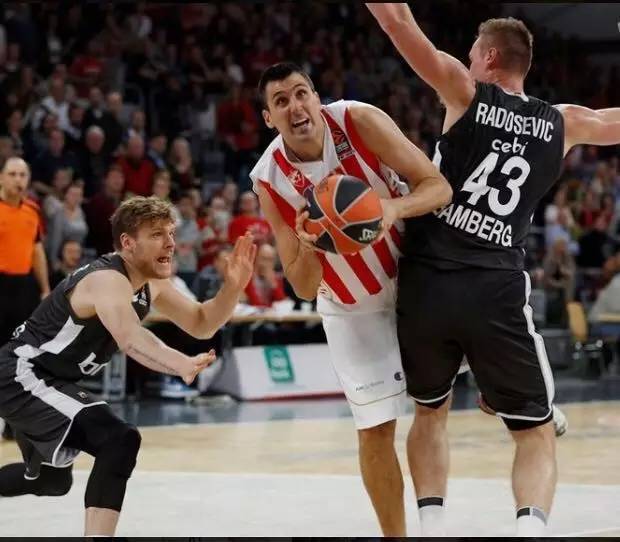 齐沃：两次被动换人影响了比赛，我们在体能下降后无法调整（齐沃：两度被迫换人打乱节奏，体能下滑后球队未能及时应对）