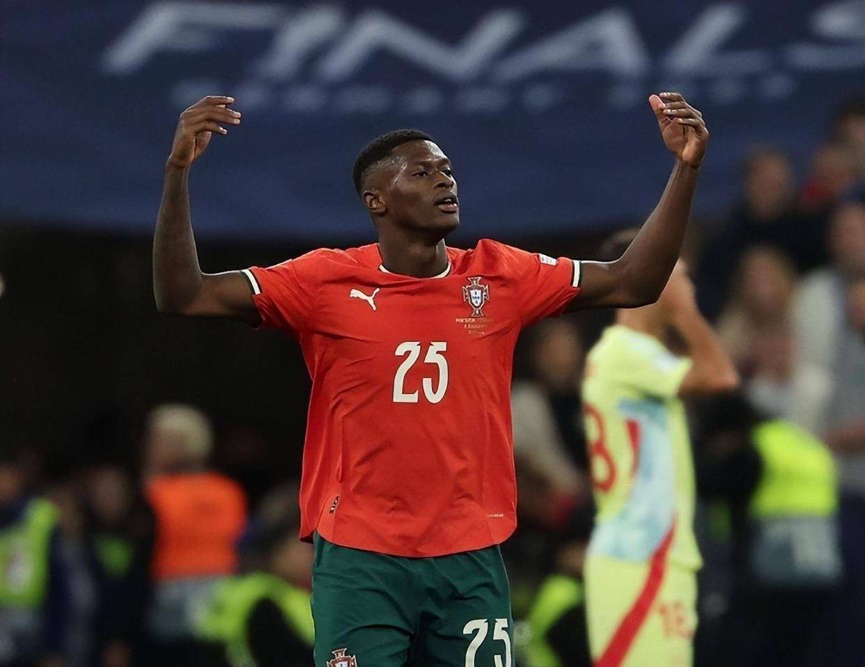 布达佩斯Major第二轮对阵：FaZe vs Spirit，巴西上演内战（布达佩斯Major次轮对决：FaZe碰面Spirit，巴西队内战打响）