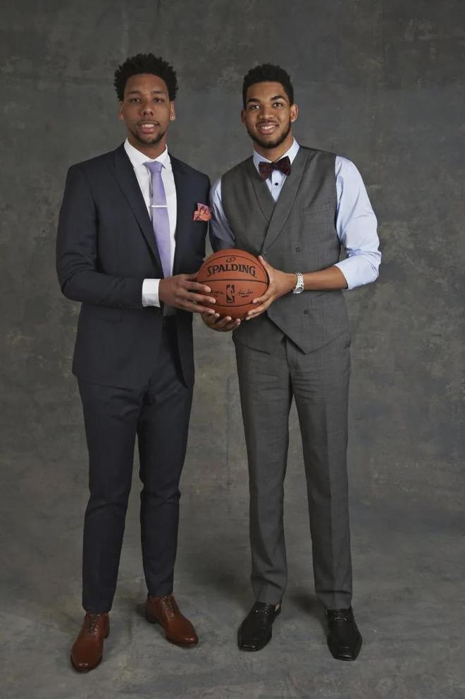 齐沃：利物浦能为重要比赛调整状态；萨拉赫？他是世界级球员（齐沃：利物浦能在关键战前找回状态；萨拉赫是世界级球员）