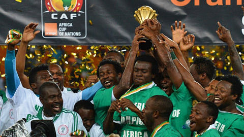 西媒：皇马多位球员复出，马斯坦托诺本轮联赛或直接首发（西媒称：皇马多人伤愈回归，马斯坦托诺本轮有望直接首发）