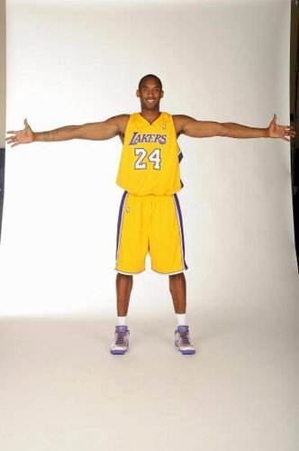 都灵旧将：莫德里奇总能带来不同，莱奥一个动作就能决定比赛（前都灵球员：莫德里奇总能改写战局，莱奥一个动作就能定胜负）