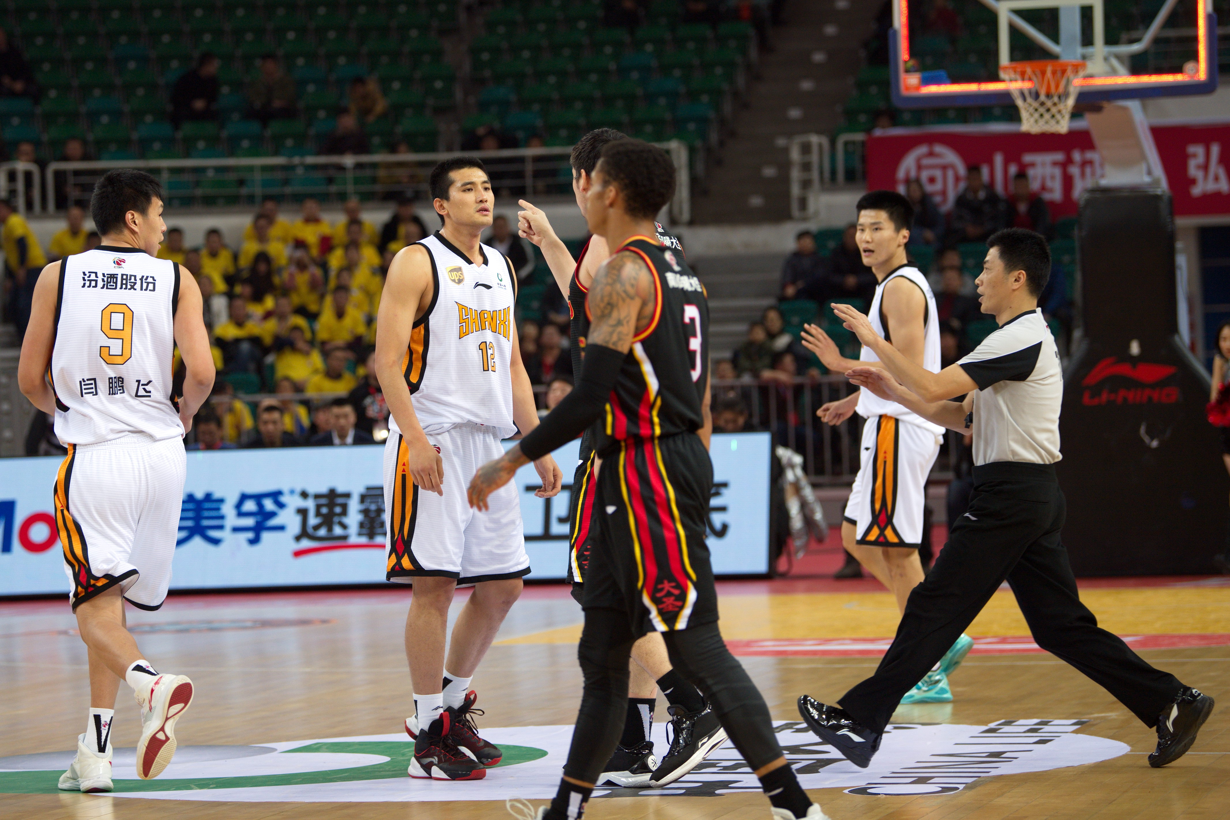 利物浦矛盾公开化！利物浦3-3遭保级队绝平 赛后萨拉赫炮轰球队（利物浦内讧显现：3-3被保级队压哨扳平，萨拉赫赛后怒斥球队）