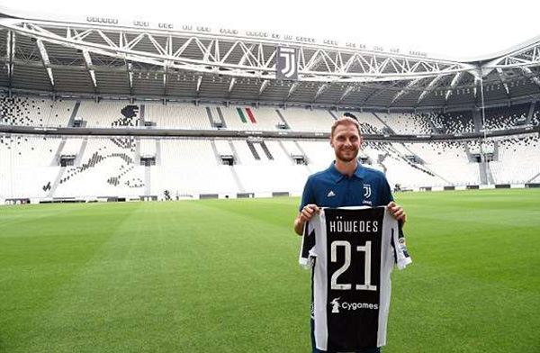 曼联拉什福德末段绝杀狼队（拉什福德压哨绝杀助曼联力克狼队）