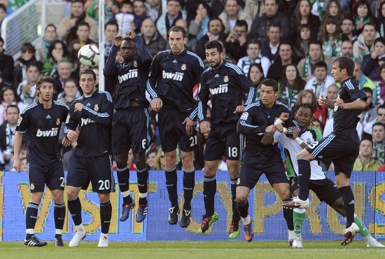 打进唯一进球助乌迪内斯击败亚特兰大，扎尼奥洛当选全场最佳（扎尼奥洛打入全场唯一进球助乌迪内斯力克亚特兰大，获评全场最佳）