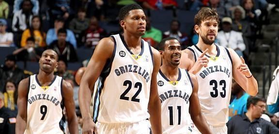 伊森首发搭档阿门收奇效，火箭大胜湖人20分，东契奇成提款机（伊森与阿门首发组合奏效，火箭20分大胜湖人，东契奇成“提款机”）