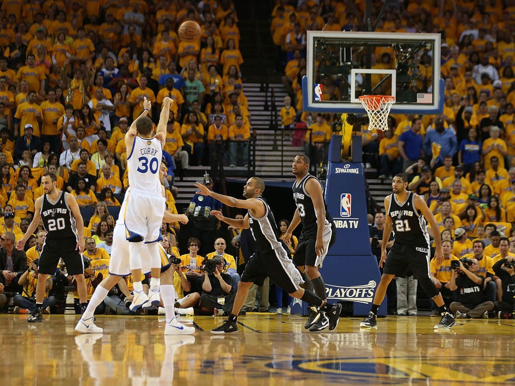 绿帽哥：皇马对阿诺德的表现极为不满，32万欧周薪却频受伤（绿帽哥：皇马对阿诺德表现颇感失望，拿着32万欧周薪仍伤病缠身）