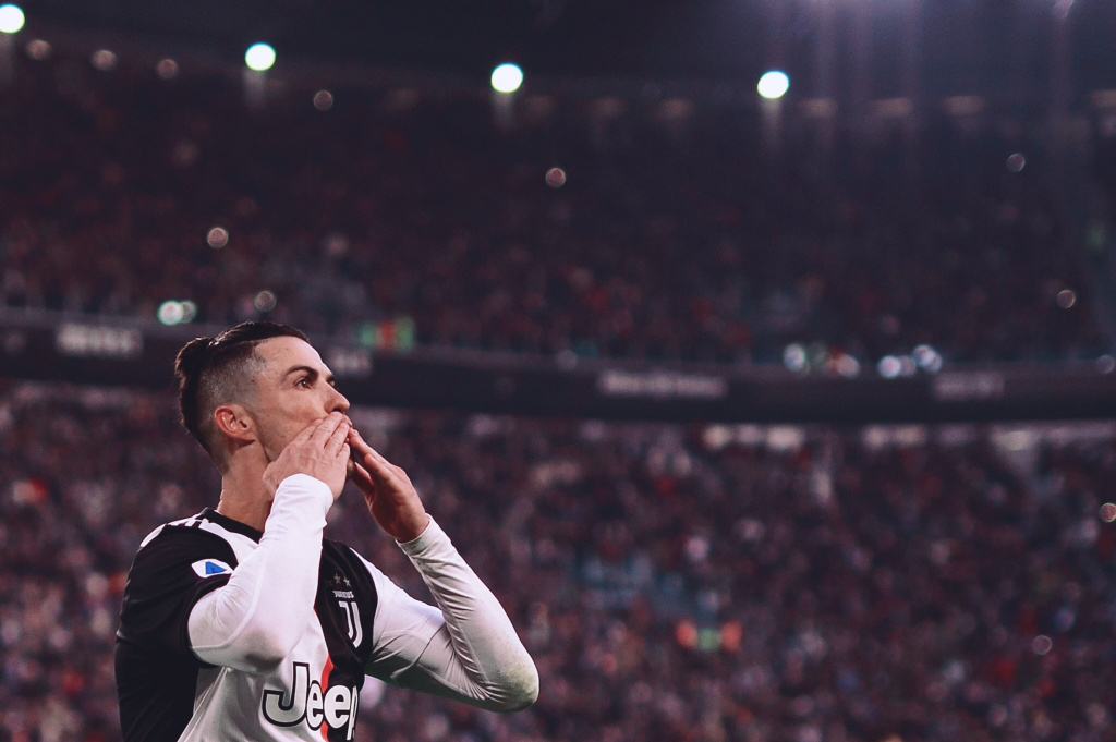 米切尔砍下48+4+4得分赛季新高，带队完成15分逆转（米切尔48+4+4刷新赛季得分新高，率队完成15分大逆转）